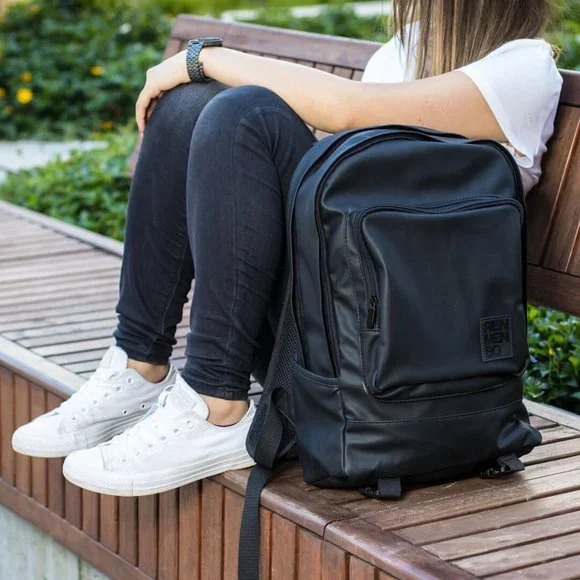 Renmenbo BackpackBlack Leather